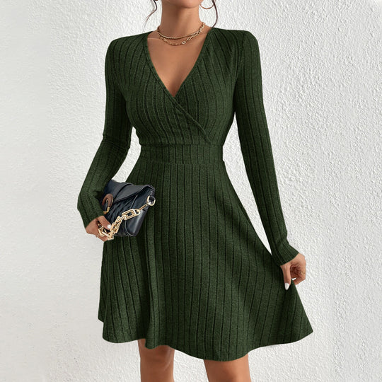 Damen figurschmeichelndes geripptes Wickel-Strickkleid mit tailliertem Bund und ausgestelltem Rock Nord Taschen