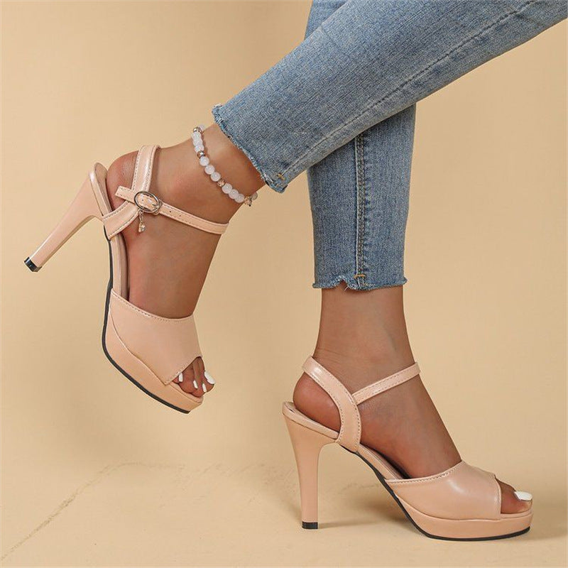 Damen Plateau-Sandalen mit eleganter Rollenschnalle