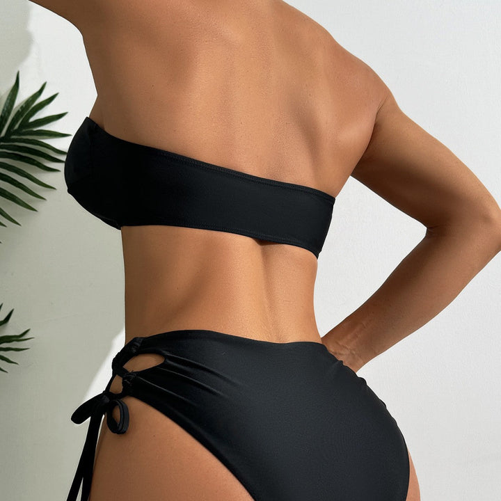 Damen hochgeschnittener Bandeau-Bikini mit eleganten Raffungselementen