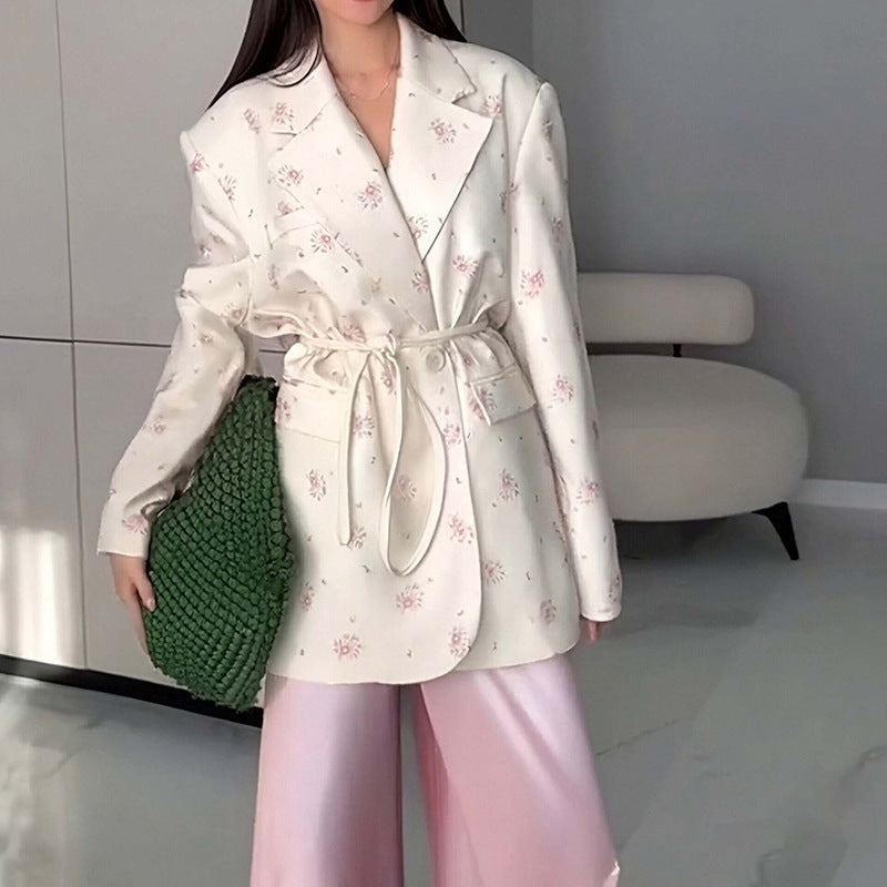 Damen Taillierter Wickelblazer mit Schulterpolstern und Bindegürtel Nord Taschen