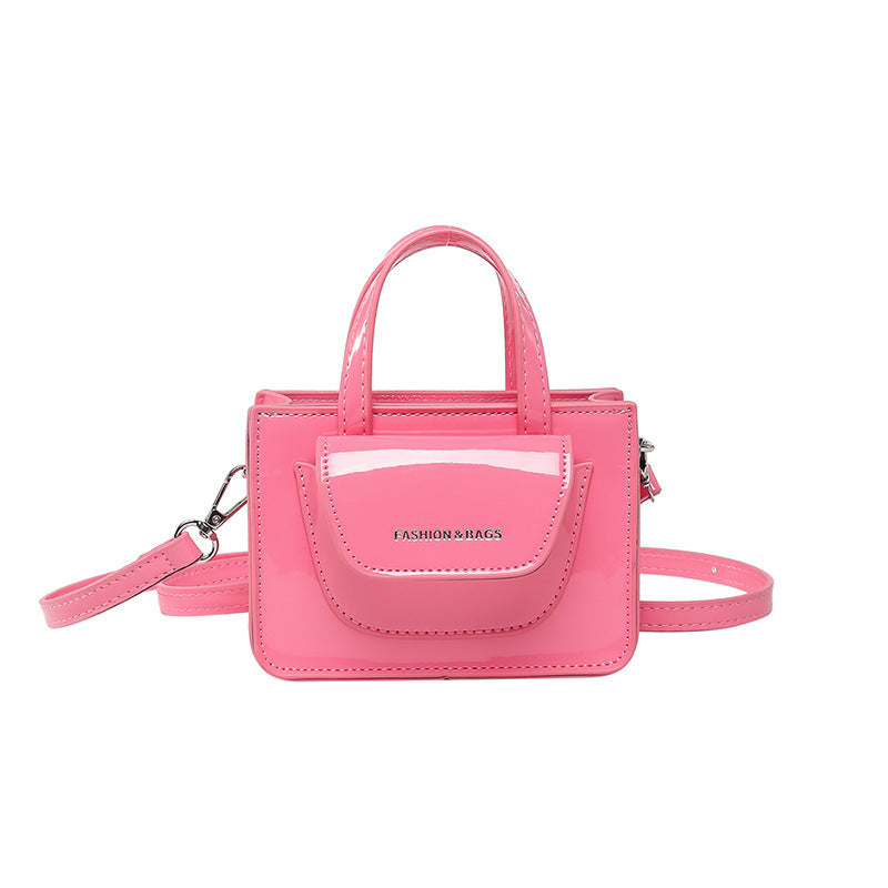 Damen elegante Mini-Handtasche mit praktischen Fächern Nord Taschen