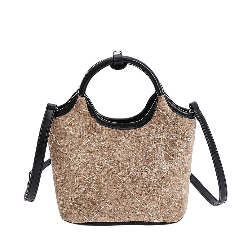 Damen elegante Handtasche mit hochwertigen Wildleder- und Lederakzenten Nord Taschen