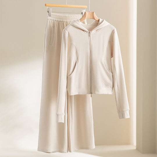 Damen Cropped Kapuzenjacke mit Reißverschluss und konturierten Eingrifftaschen Nord Taschen
