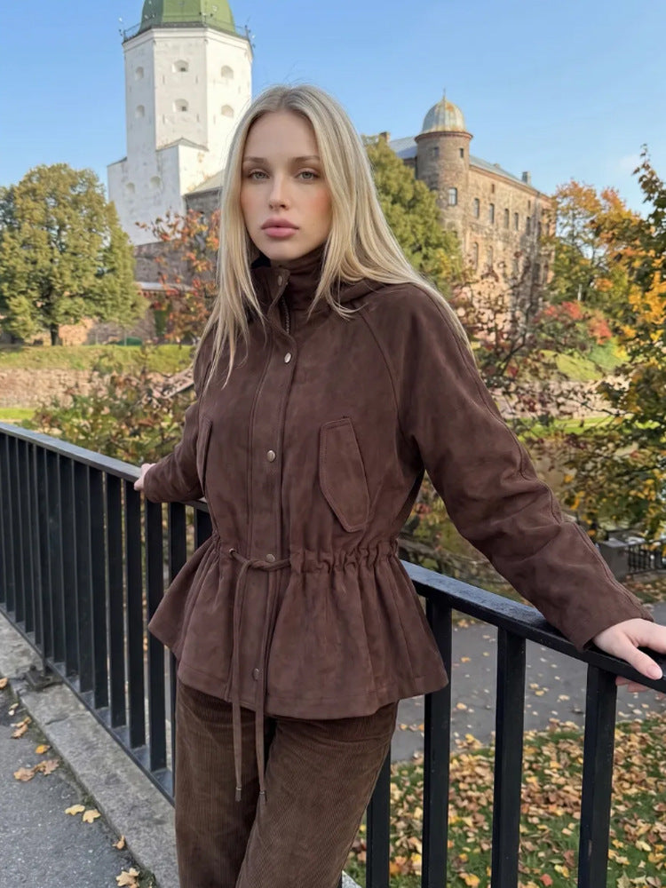 Damen Kurzjacke in Veloursleder‑Optik mit Kapuze und Taillenzug Nord Taschen