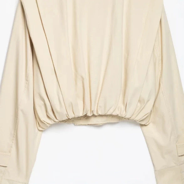 Damen Cropped Trenchjacke mit doppelreihiger Knopfleiste, hohem Stehkragen und taillierendem Elastbund Nord Taschen