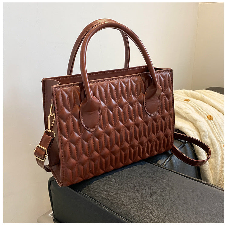Damen elegante Handtasche mit quilted Design Nord Taschen