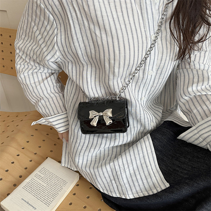 Damen elegante Handtasche mit einer modischen Schleife von Nord Taschen