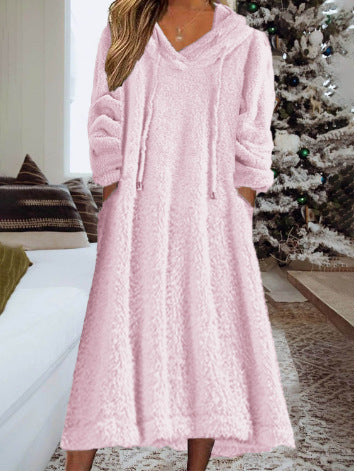 Damen Maxikleid aus Teddy-Fleece mit Kapuze, V-Ausschnitt und Eingrifftaschen Nord Taschen