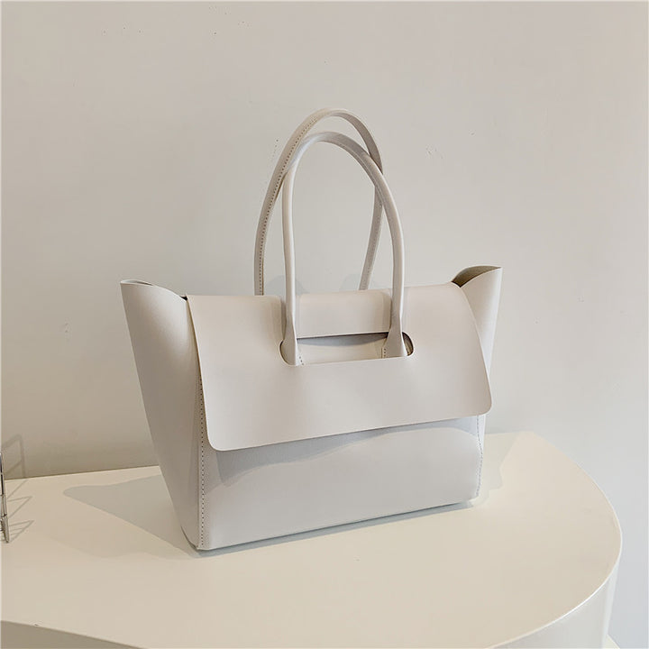 Damen Designer Handtasche mit modernem Klappverschluss Nord Taschen