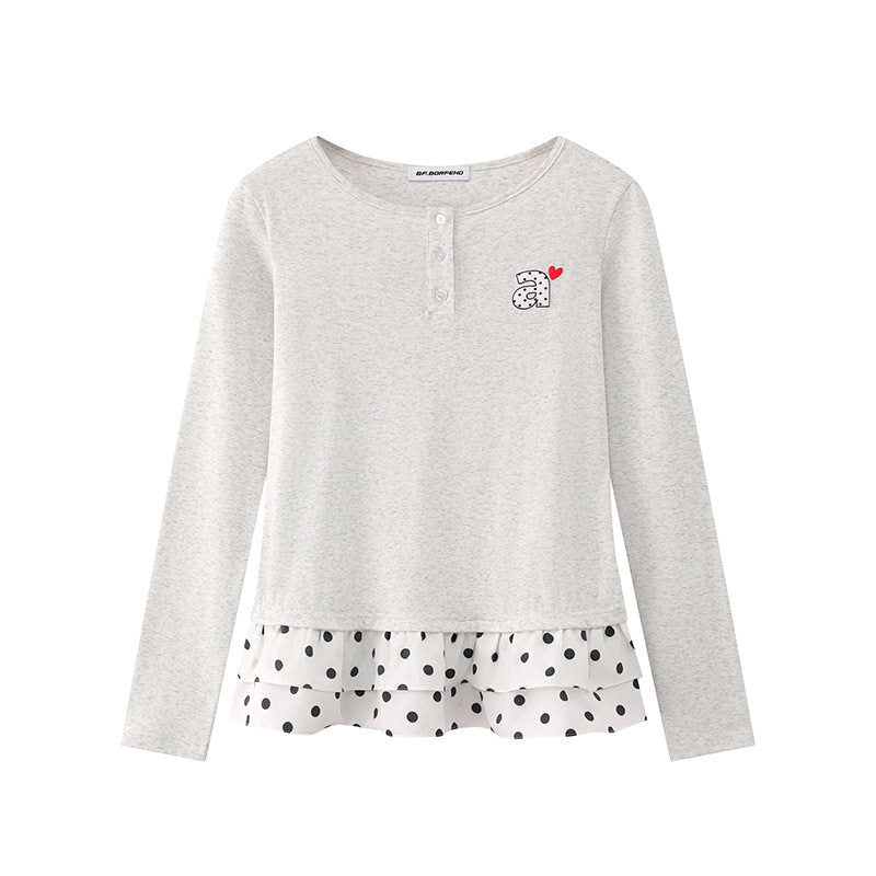 Damen Langärmeliges Henley-Layering-Top mit Volant-Untertritt und Herz-Patch Nord Taschen