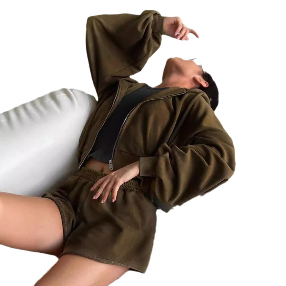 Damen oversized Cropped-Zip-Hoodie mit voluminösen Ballonärmeln und elastischer High‑Waist Loungeboxer-Shorts Nord Taschen