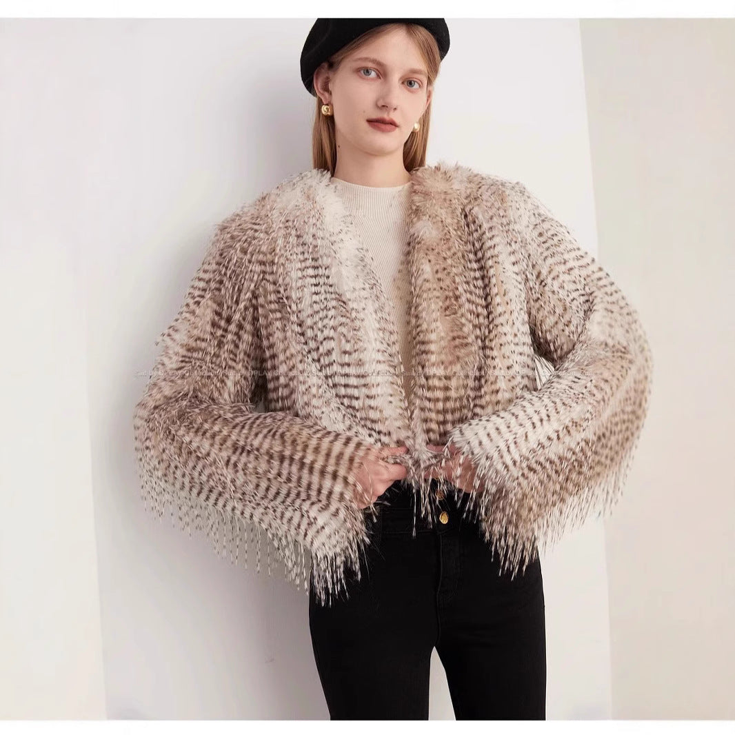Damen Kurzer Plüsch‑Bolero mit gestreifter Federnoptik und kastiger Silhouette Nord Taschen