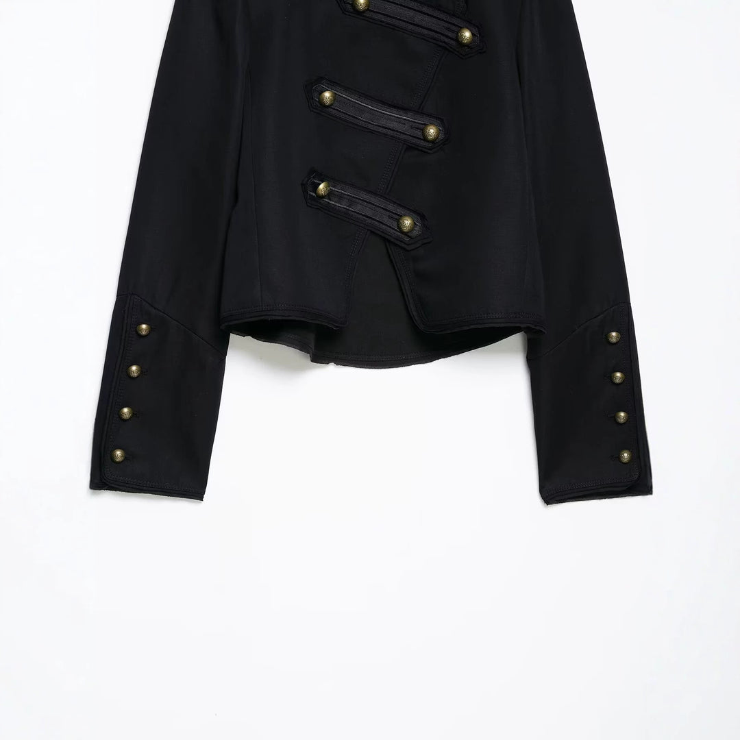 Damen Kurzgeschnittene militärisch inspirierte Jacke mit Stehkragen, Zierpatten und Metallknöpfen Nord Taschen
