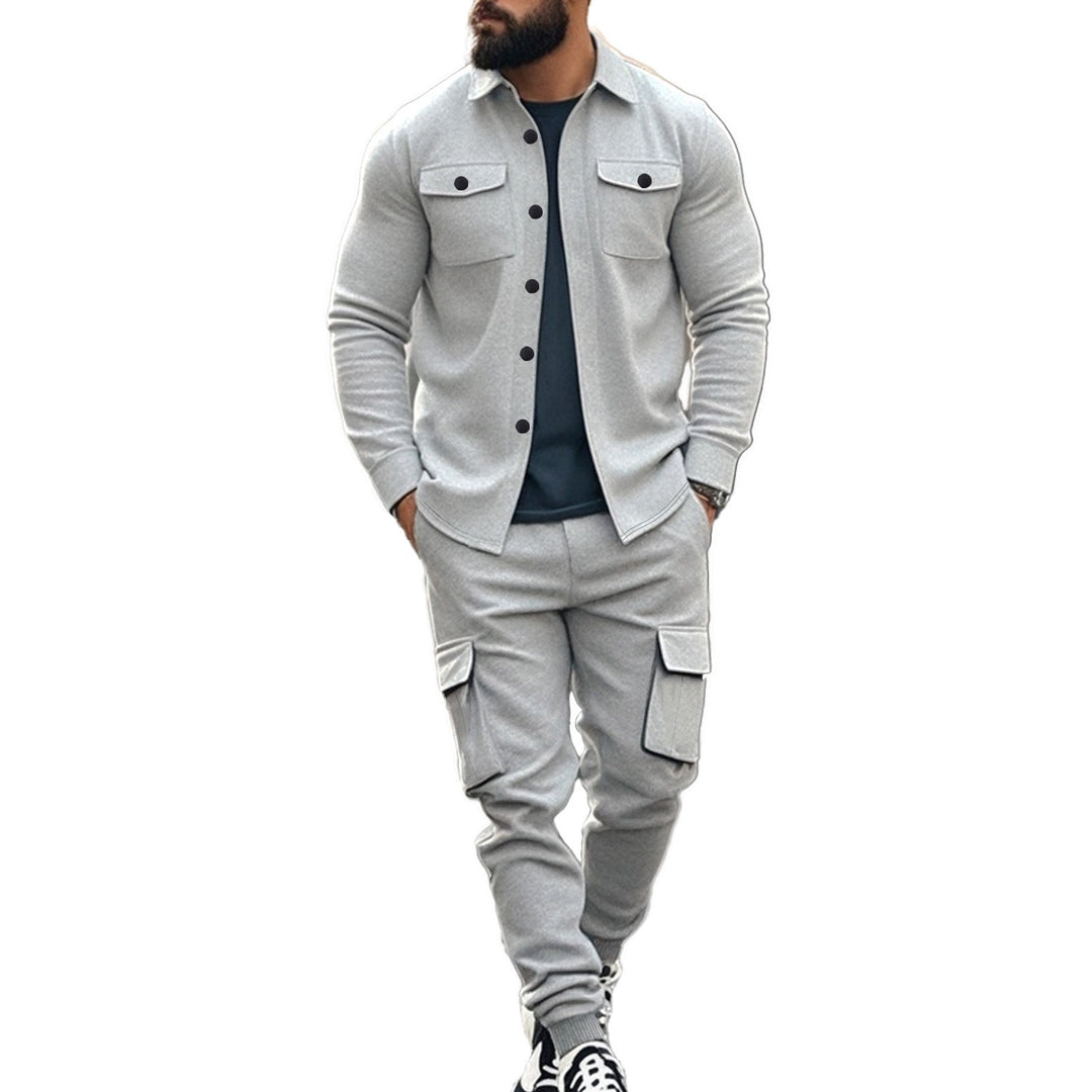 Herren Cargo-Set mit lässigen Hemd und elastischen Hosen