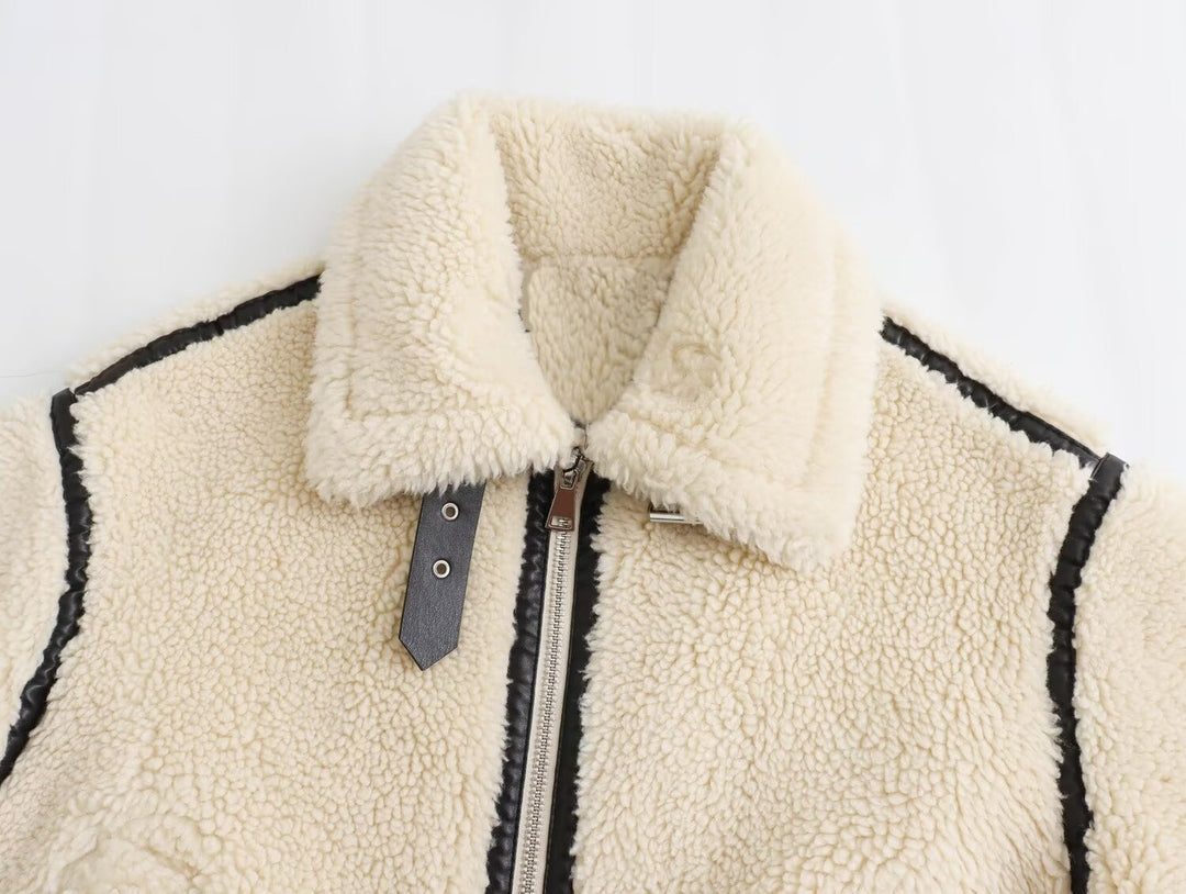 Damen Oversize-Teddyjacke im Aviator-Stil mit Kunstleder-Paspel, Stehkragen und Reißverschluss Nord Taschen