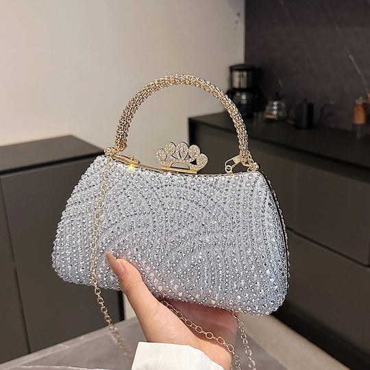 Damen funkelnde Glamour Clutch mit dekorativem Kettenhenkel Nord Taschen