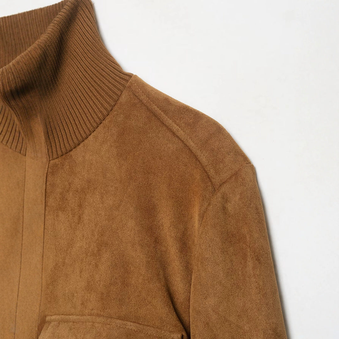 Damen kurzgeschnittene Wildleder-Bomberjacke mit hohem Rippkragen und Pattentaschen Nord Taschen