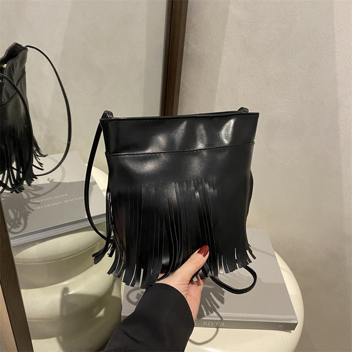 Damen schicke Umhängetasche mit fransigen Details Nord Taschen