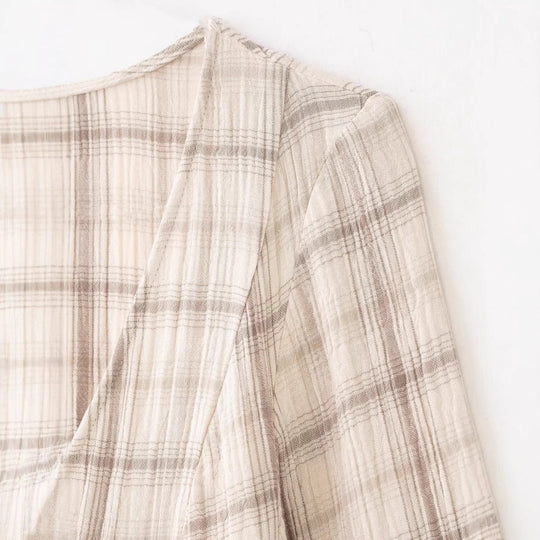 Damen Leichtes kariertes Sommerkleid mit tiefem V-Ausschnitt und Glockenärmeln Nord Taschen