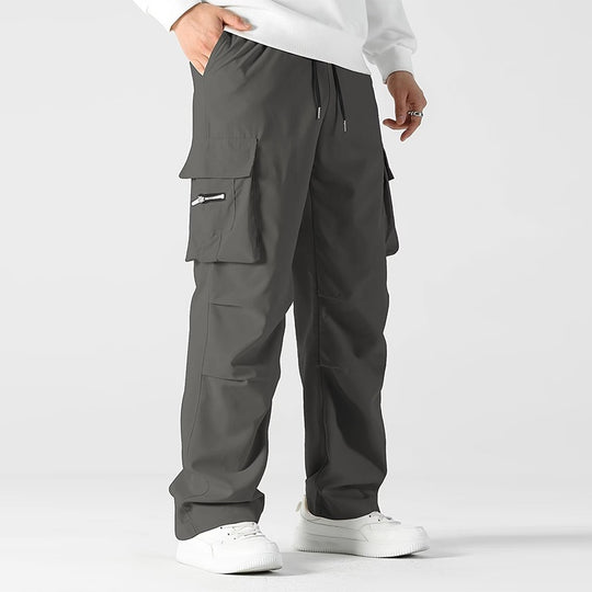 Herren weite Utility-Cargohose mit Tunnelzugbund, Knieabnähern und Multifachtaschen Nord Taschen