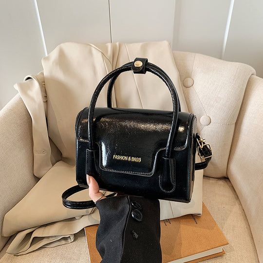 Damen Umhängetasche mit eleganter Struktur und praktischem abnehmbarem Griff Nord Taschen