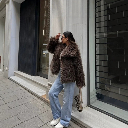 Damen Kurzjacke aus langflorigem Kunstpelz mit extra breitem Schalkragen Nord Taschen
