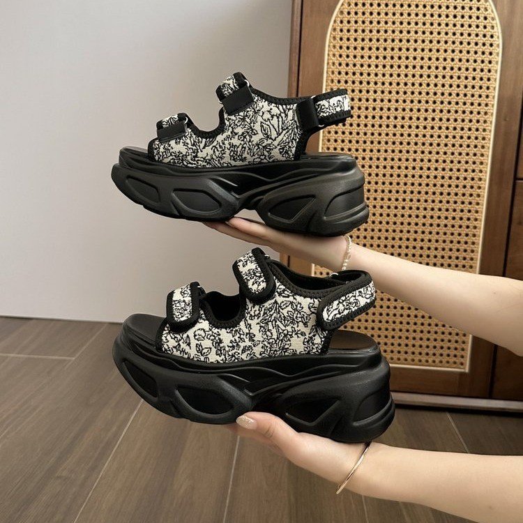 Damen Plateau-Sandalen mit verziertem Riemen und komfortabler Sohle Nord Taschen