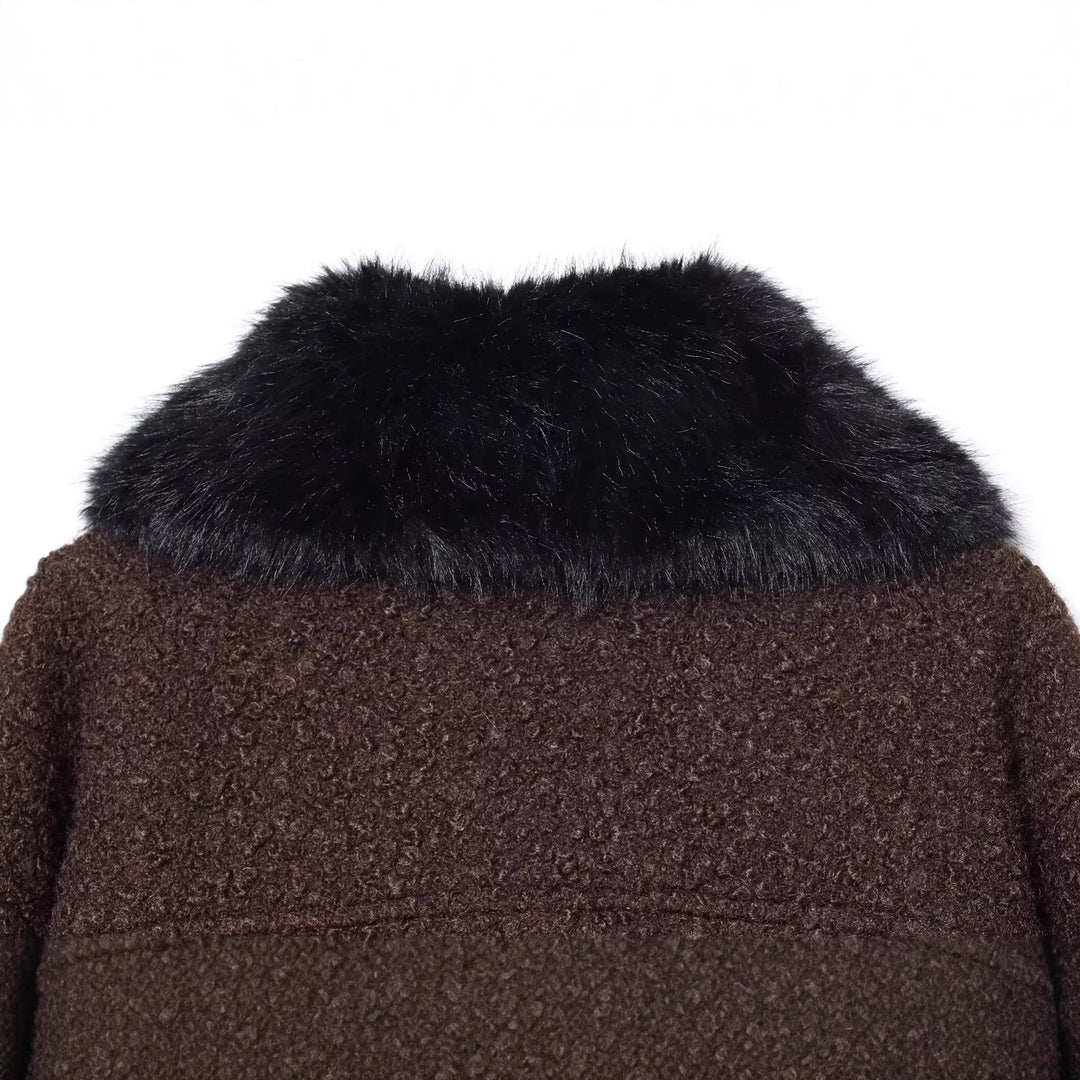 Damen Cropped Bouclé-Jacke mit weichem Kunstfellkragen und Pattentaschen Nord Taschen