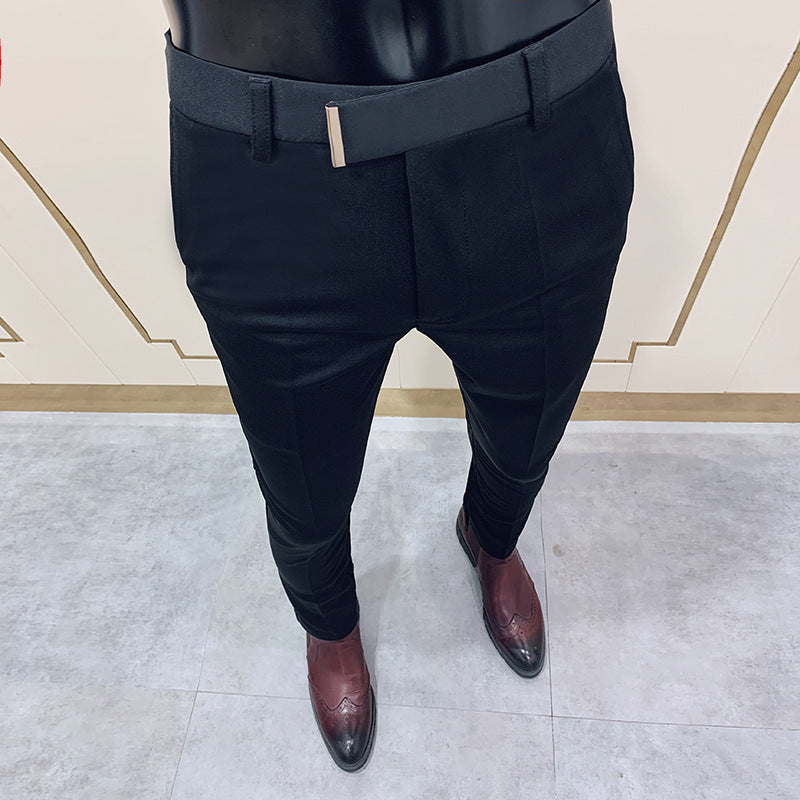Herren schmale elegante Anzughose mit dezenter Goldschließe und Bügelfalte Nord Taschen
