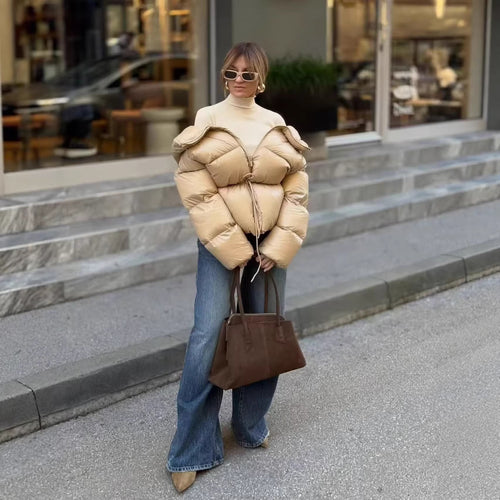Damen Kurzsteppjacke im Carmen‑Look mit Tunnelzug‑Taillierung und voluminösen Ärmeln Nord Taschen
