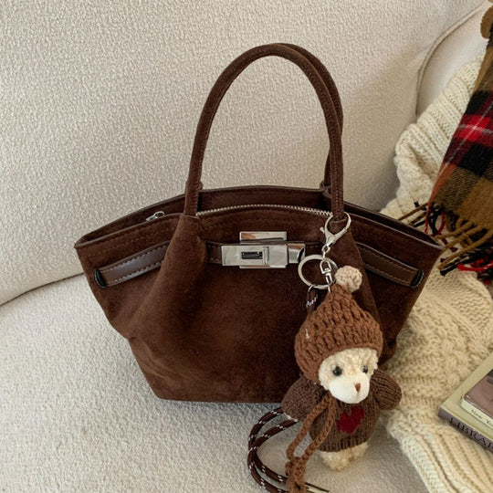 Damen stilvolle Handtasche mit abnehmbarem Plüschanhänger Nord Taschen