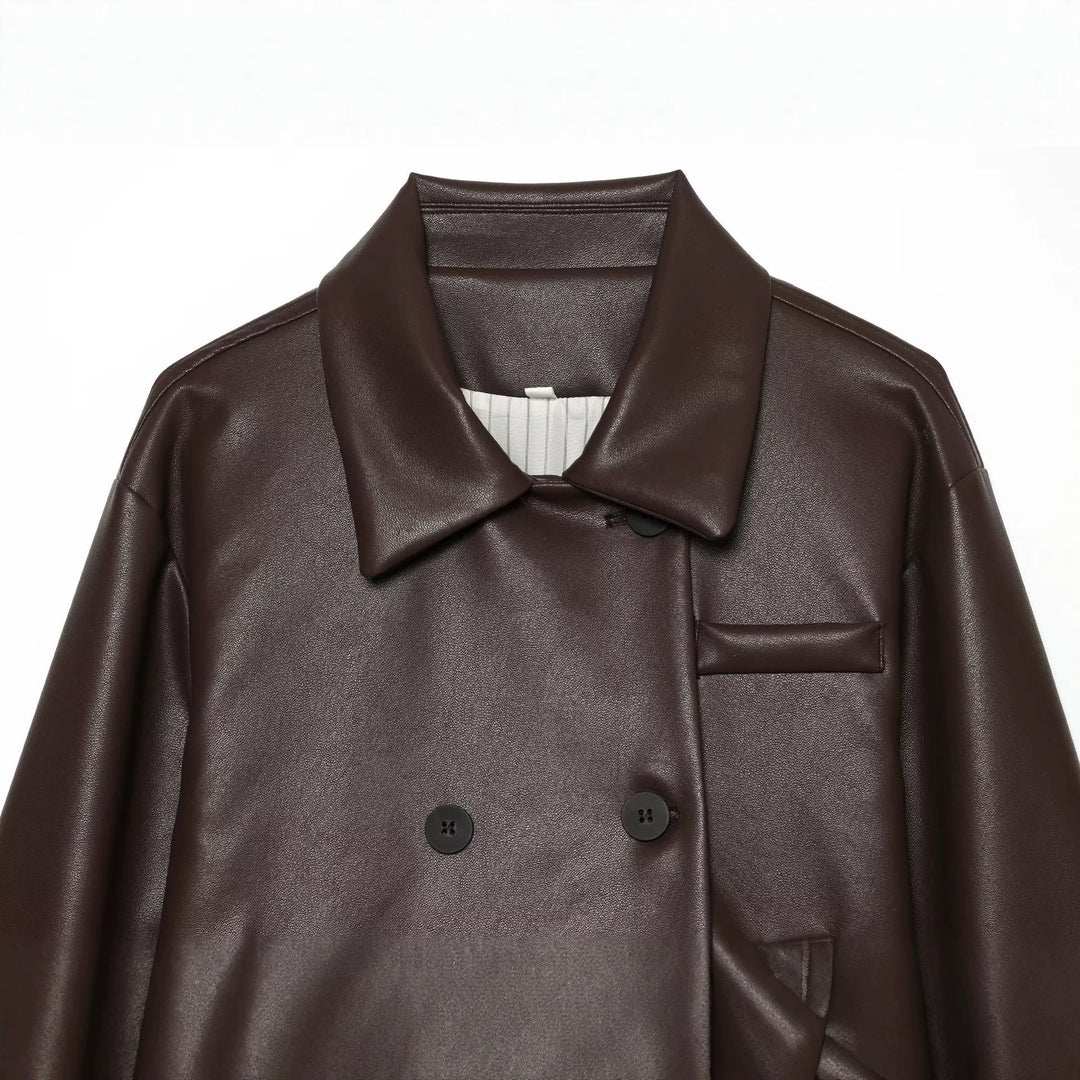 Damen Kurz geschnittene doppelreihige Kunstlederjacke mit weitem Hemdkragen Nord Taschen