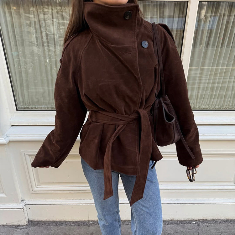 Damen Kurzjacke aus Veloursleder mit hohem Stehkragen und Bindegürtel Nord Taschen