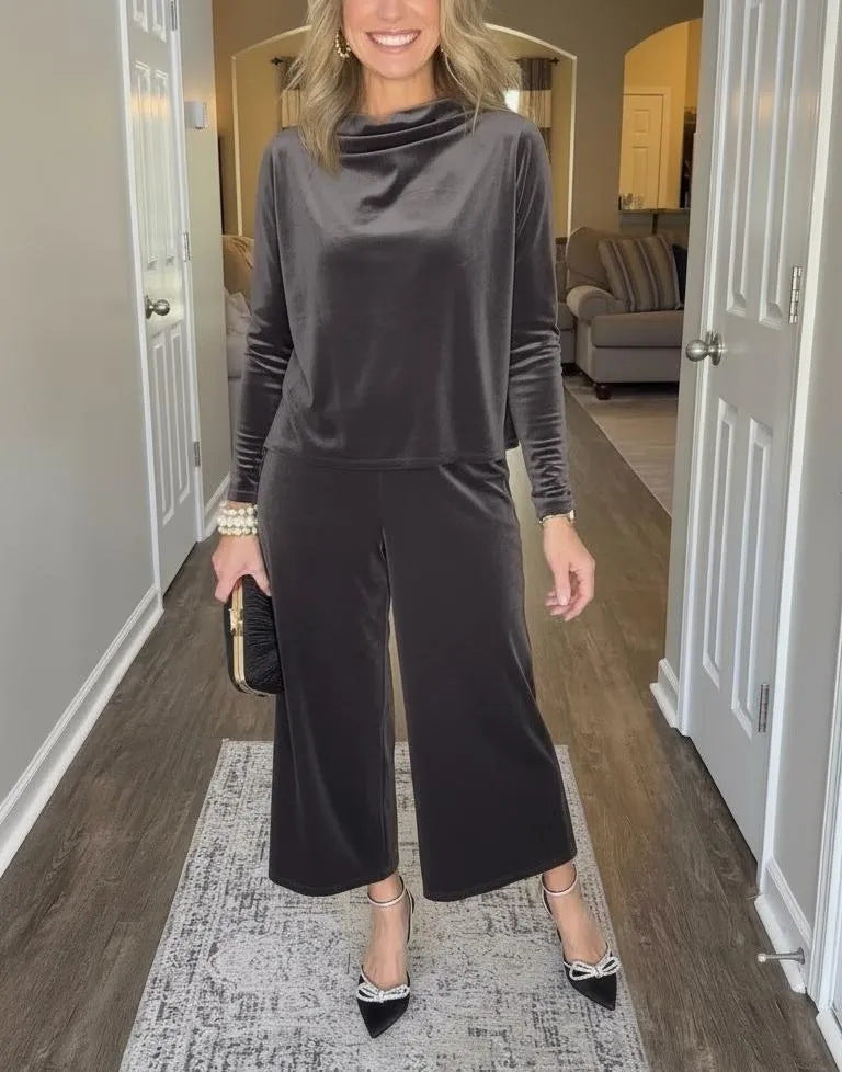 Damen Elegantes Samt-Zweiteiler mit Wasserfallkragen und weiter Culotte-Hose Nord Taschen