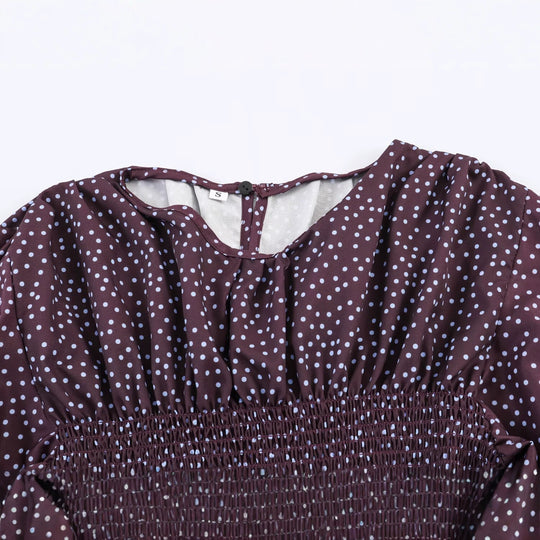 Damen Gepunktete Carmen-Bluse mit Smok-Taille und voluminösen Ballonärmeln Nord Taschen
