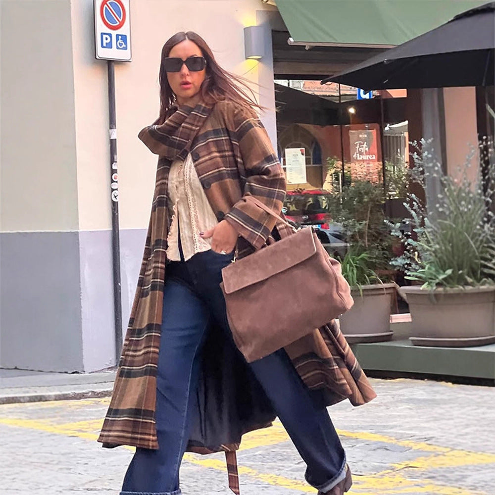 Damen Langmantel im Karo-Look aus Wollmix mit überlangem Stehkragen und Glockenärmeln Nord Taschen