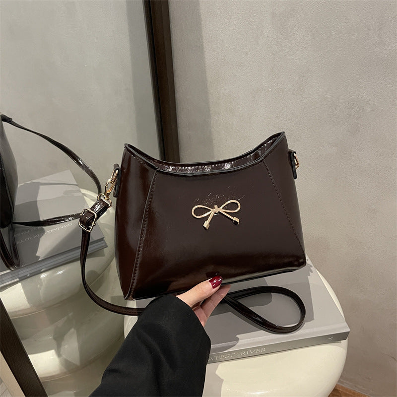 Damen elegante Umhängetasche mit verschließendem Schleifendesign Nord Taschen