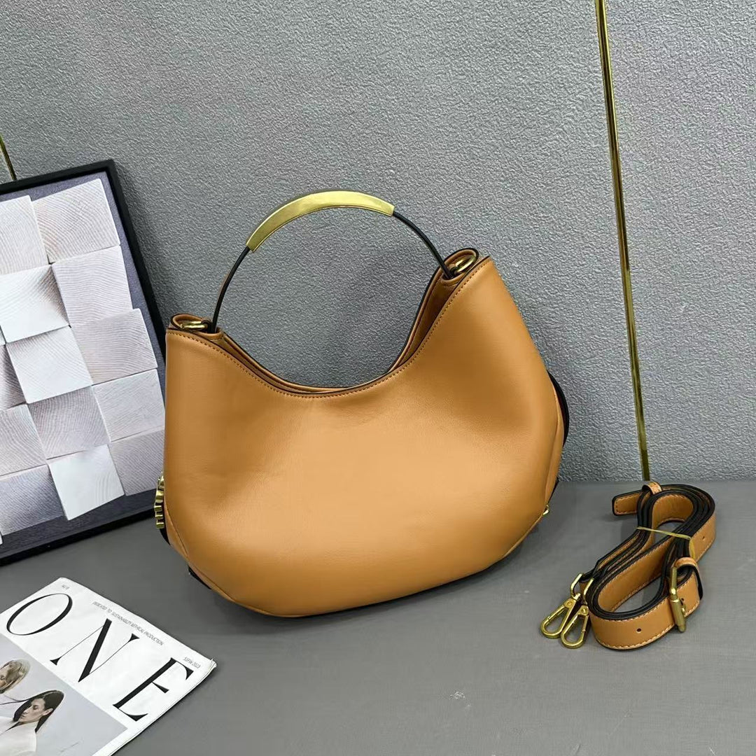 Damen Handtasche mit elegantem Goldgriff Nord Taschen