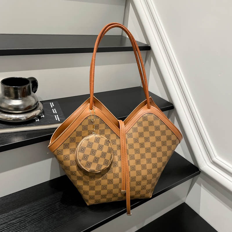 Damen Shopper-Tasche mit praktischem Innenfach und stilvollem Design Nord Taschen