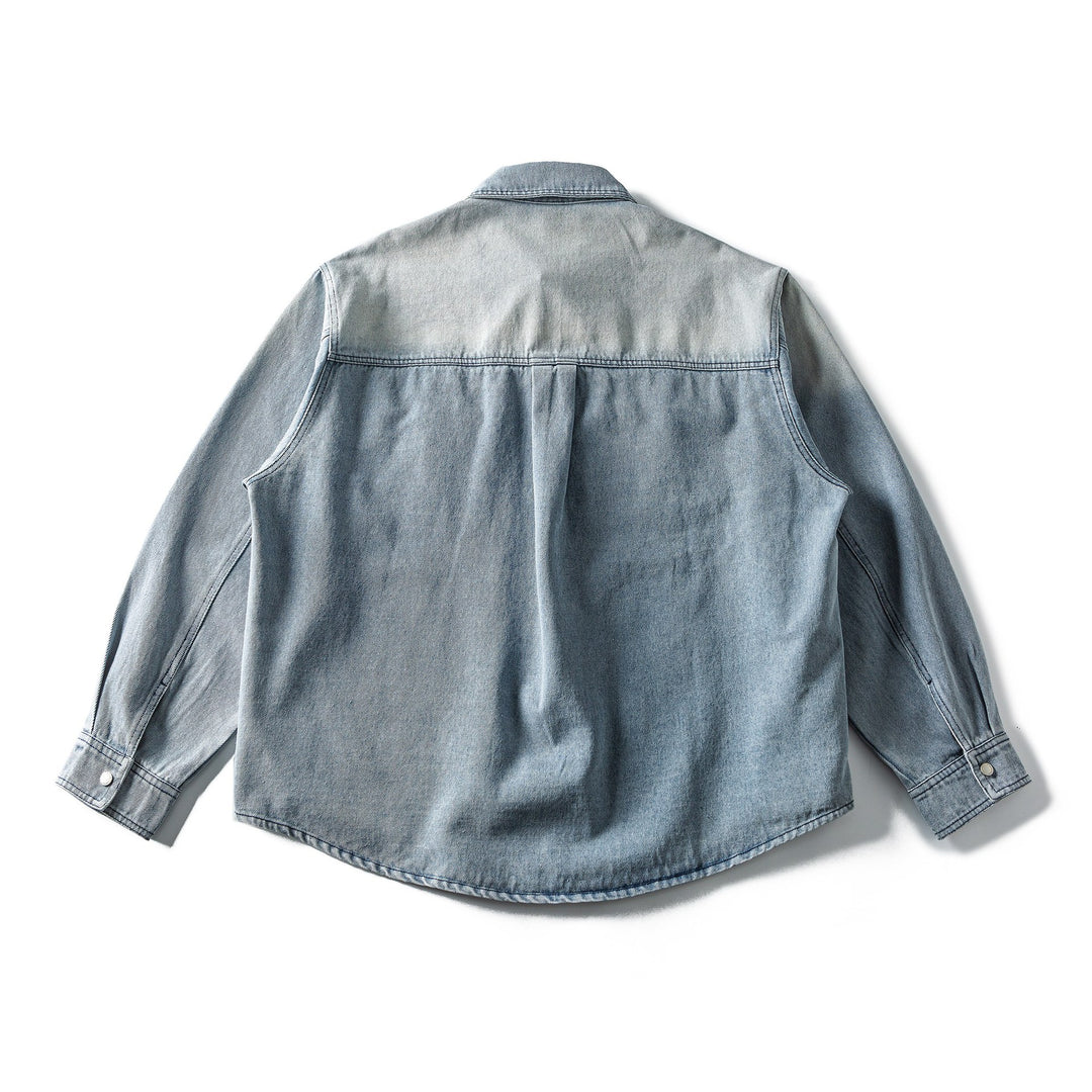 Damen Weite Denim‑Hemdjacke im Oversize‑Cut mit Druckknopfblende, Western‑Brusttaschen und abgerundetem Saum Nord Taschen