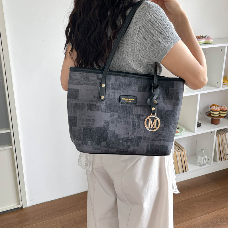 Damen stilvolle Tote-Bag mit strukturiertem Design und eleganten Details Nord Taschen
