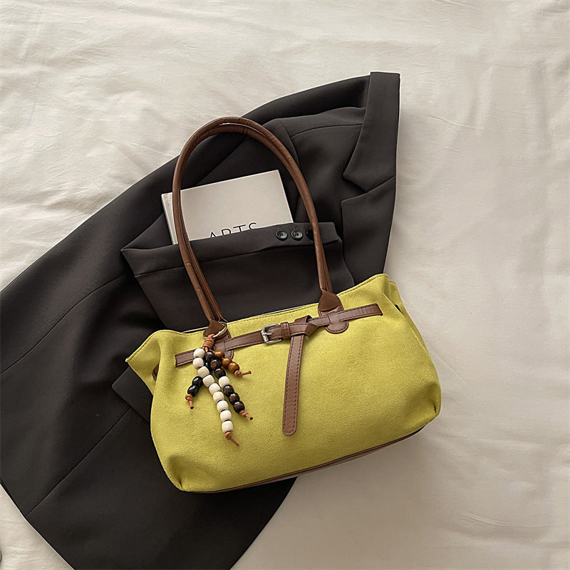 Damen tragbare Handtasche mit dekorativem Anhänger Nord Taschen