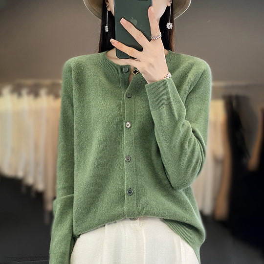 Damen Kurzgeschnittener Cardigan in Mohair‑Optik mit Rundhalsausschnitt und Perlmuttknöpfen Nord Taschen