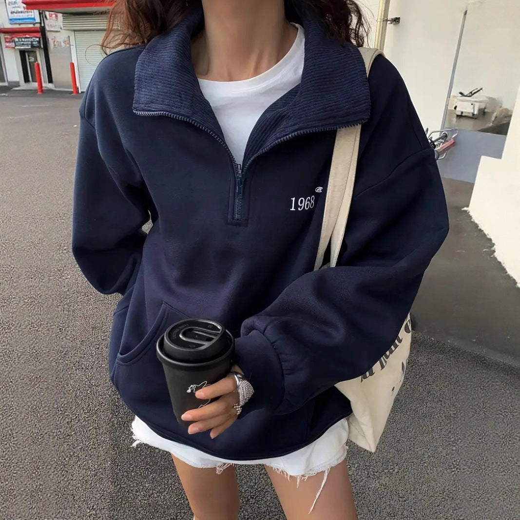 Damen oversized Hoodie mit kurzem Reißverschluss, hohem Stehkragen und Kängurutasche Minimalstick Nord Taschen