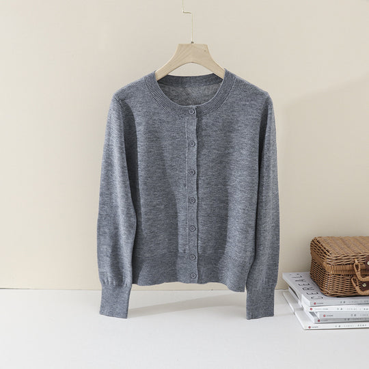 Damen Feiner Knopf-Cardigan mit Rundhalsausschnitt, schmaler Passform und Rippenabschlüssen Nord Taschen