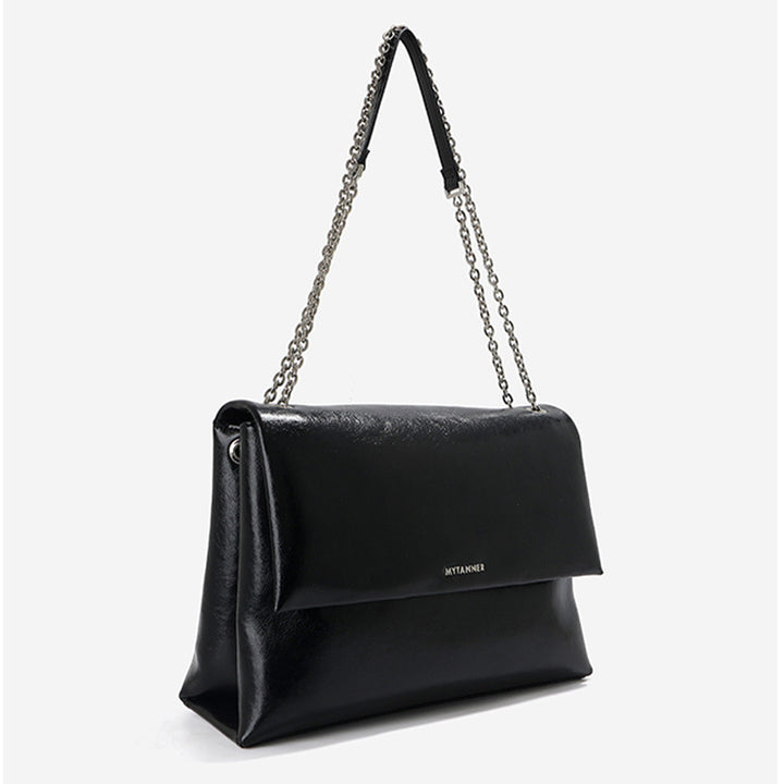 Damen Clutch mit hochwertiger Hochglanz-Oberfläche und eleganter Kette Nord Taschen