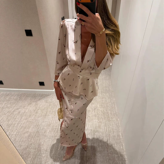 Damen Satin-Zweiteiler mit tailliertem Peplum-Top, tiefem V-Ausschnitt und knöpfbarem Midirock Nord Taschen