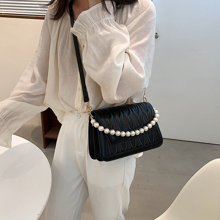 Damen Handtasche mit eleganter Perlenapplikation Nord Taschen