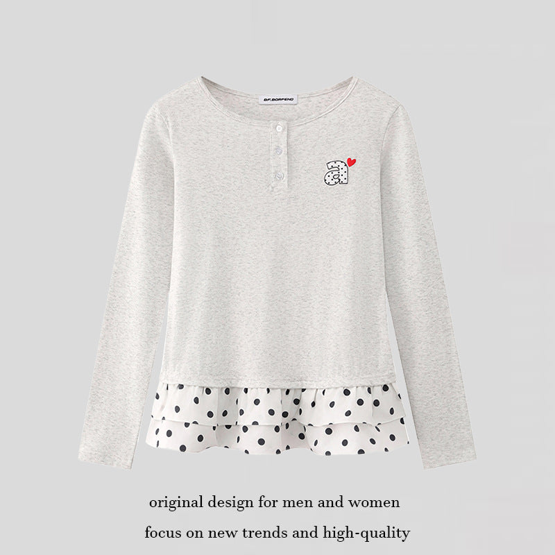 Damen Langärmeliges Henley-Layering-Top mit Volant-Untertritt und Herz-Patch Nord Taschen