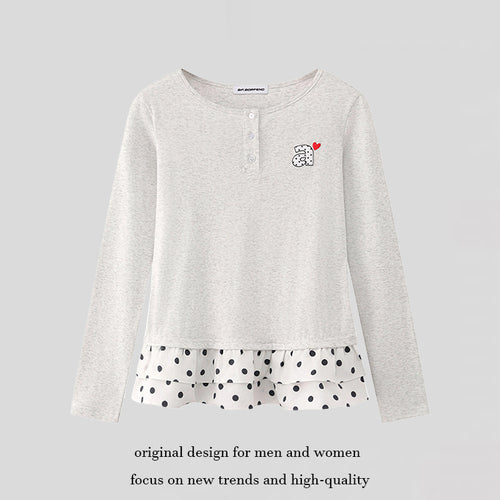 Damen Langärmeliges Henley-Layering-Top mit Volant-Untertritt und Herz-Patch Nord Taschen